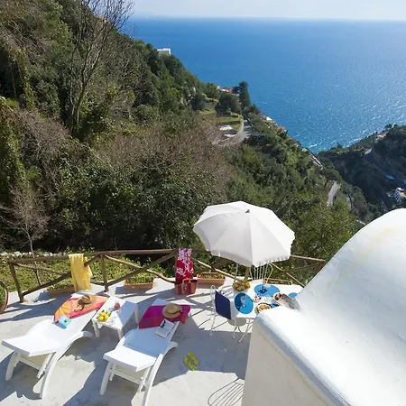 La Scivitella Villa Amalfi Room photo