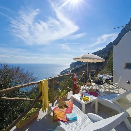 La Scivitella Villa Amalfi Room photo